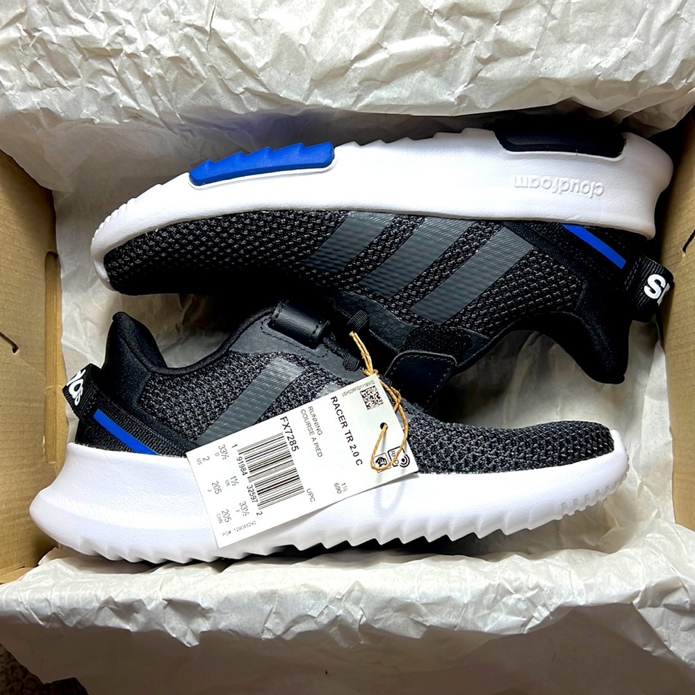 BNIB - adidas *size 2* racer tr 2.0 Velcro slip on running shoes black/white